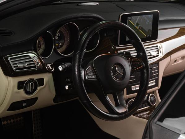 Mercedes-Benz CLS II (C218) Рестайлинг с пробегом 2016 года, цена 3 150 000 рублей, 193035 км, седан, Автокод Объявления