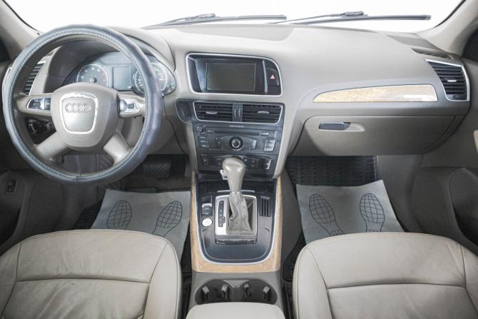 Audi Q5 I (8R) с пробегом 2009 года, цена 1 209 000 рублей, 250000 км, внедорожник, Автокод Объявления