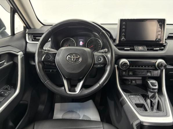 Toyota RAV4 V (XA50) с пробегом 2020 года, цена 3 135 000 рублей, 105140 км, внедорожник, Автокод Объявления