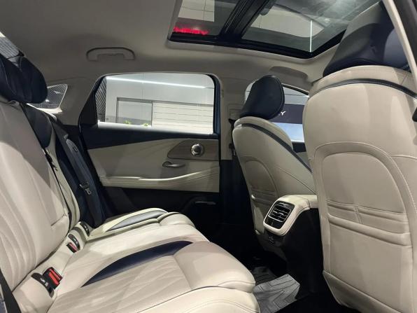 Chery Arrizo 8 с пробегом 2023 года, цена 2 329 000 рублей, 20700 км, седан, Автокод Объявления