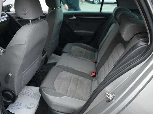 Volkswagen Golf VII с пробегом 2013 года, цена 1 399 000 рублей, 111000 км, хэтчбек, Автокод Объявления
