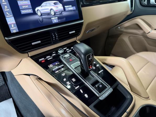 Porsche Cayenne III с пробегом 2018 года, цена 5 100 000 рублей, 143802 км, внедорожник, Автокод Объявления