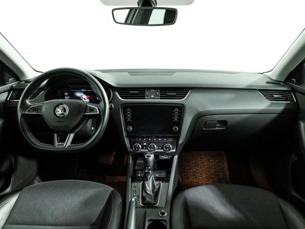 Skoda Octavia III (A7) Рестайлинг с пробегом 2019 года, цена 2 149 700 рублей, 124250 км, лифтбек, Автокод Объявления