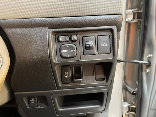Toyota Sienta I Рестайлинг 1 с пробегом 2007 года, цена 584 000 рублей, 212100 км, компактвэн, Автокод Объявления
