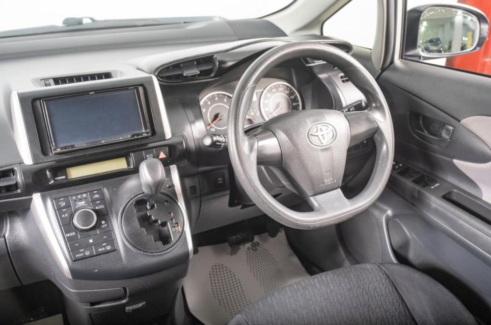 Toyota Wish II Томск  - изображение 10