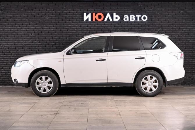 Mitsubishi Outlander III Рестайлинг с пробегом 2014 года, цена 990 000 рублей, 295369 км, внедорожник, Автокод Объявления