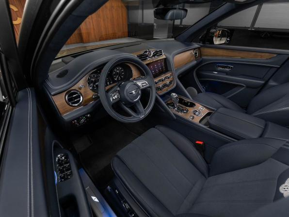 Bentley Bentayga I Рестайлинг с пробегом 2023 года, цена 26 950 000 рублей, 24112 км, внедорожник, Автокод Объявления