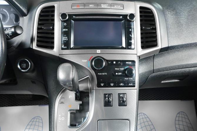 Toyota Venza II с пробегом 2014 года, цена 2 429 000 рублей, 132000 км, внедорожник, Автокод Объявления