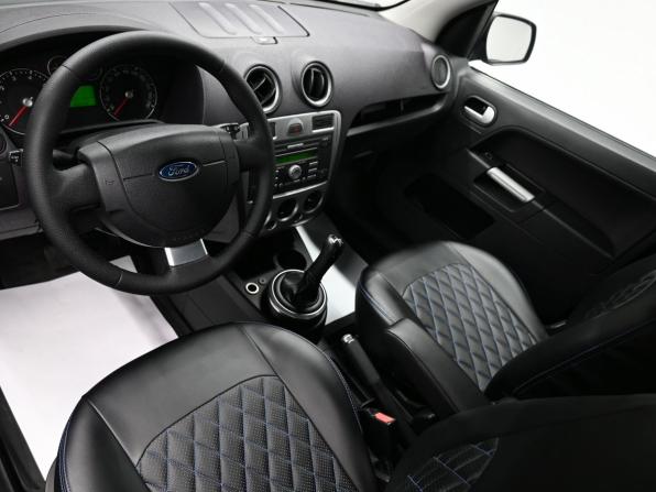 Ford Fusion I Рестайлинг с пробегом 2009 года, цена 465 000 рублей, 191840 км, хэтчбек, Автокод Объявления