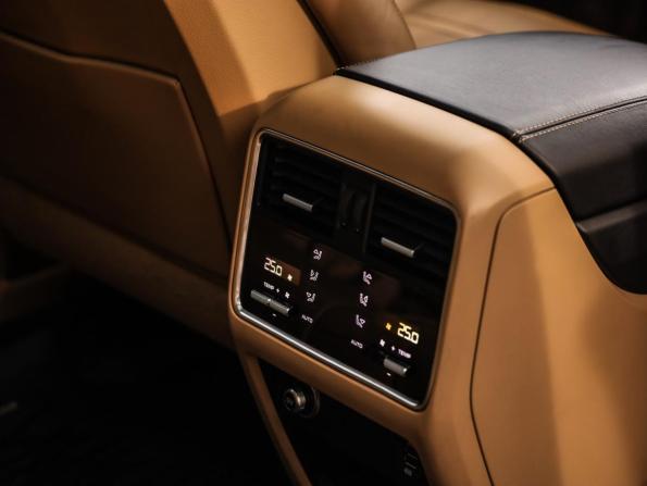 Porsche Cayenne III с пробегом 2019 года, цена 7 799 000 рублей, 39949 км, внедорожник, Автокод Объявления