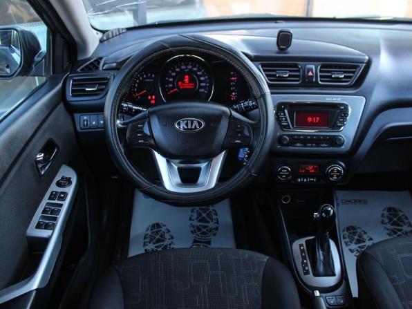 Kia Rio III Рестайлинг с пробегом 2015 года, цена 750 000 рублей, 234497 км, хэтчбек, Автокод Объявления