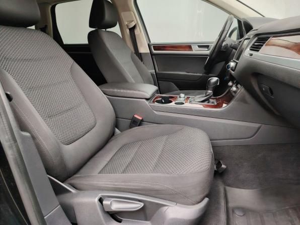 Volkswagen Touareg II Рестайлинг с пробегом 2017 года, цена 2 940 000 рублей, 164549 км, внедорожник, Автокод Объявления