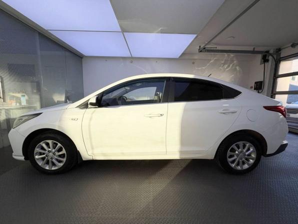Hyundai Solaris II Рестайлинг с пробегом 2021 года, цена 1 600 000 рублей, 128800 км, седан, Автокод Объявления