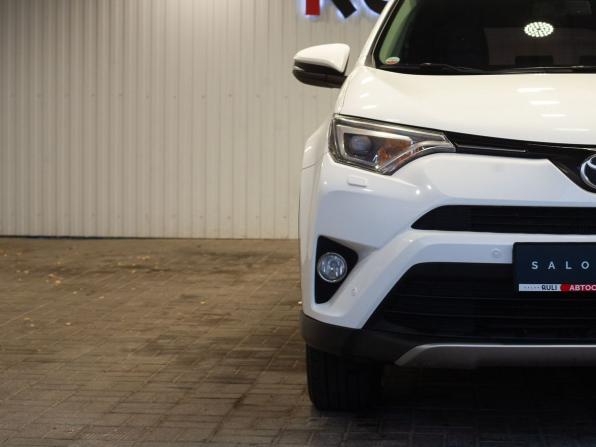 Toyota RAV4 IV (XA40) Рестайлинг с пробегом 2018 года, цена 2 750 000 рублей, 199902 км, внедорожник, Автокод Объявления