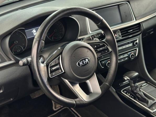 Kia Optima IV Рестайлинг с пробегом 2019 года, цена 2 395 000 рублей, 39142 км, седан, Автокод Объявления