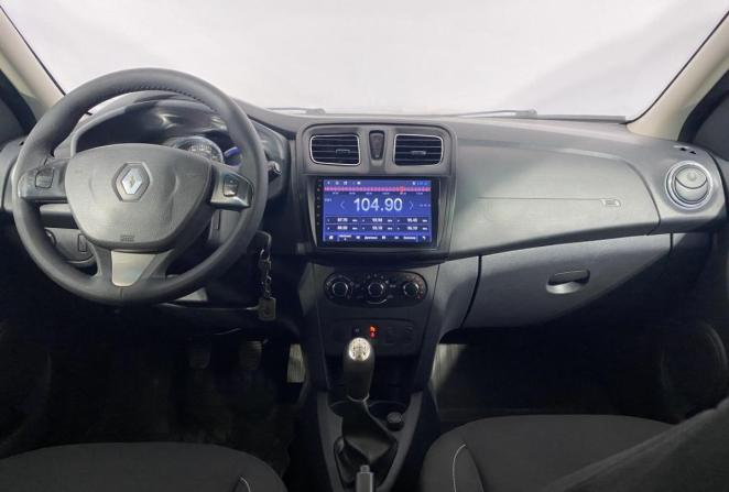 Renault Sandero II с пробегом 2015 года, цена 700 000 рублей, 198404 км, хэтчбек, Автокод Объявления