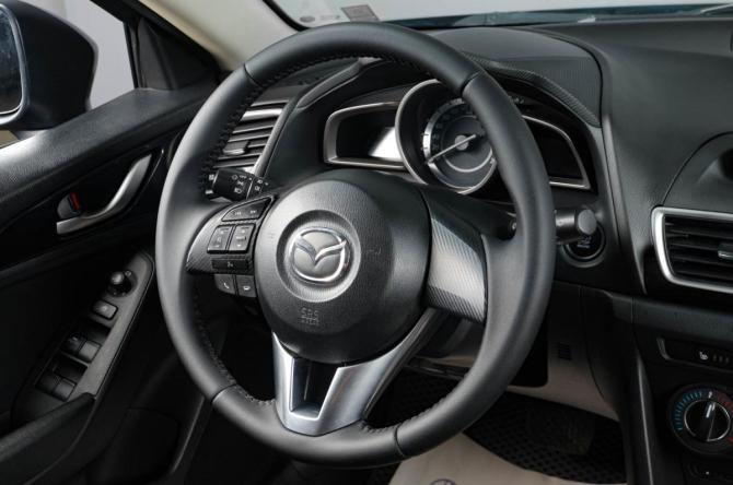 Mazda 3 III (BM) с пробегом 2014 года, цена 1 359 000 рублей, 181106 км, хэтчбек, Автокод Объявления