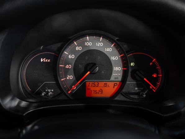 Toyota Vitz III (XP130) Рестайлинг 2 с пробегом 2019 года, цена 930 300 рублей, 77800 км, хэтчбек, Автокод Объявления