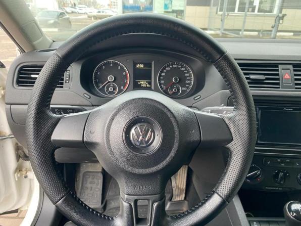 Volkswagen Jetta VI Рестайлинг с пробегом 2014 года, цена 1 070 000 рублей, 140515 км, седан, Автокод Объявления