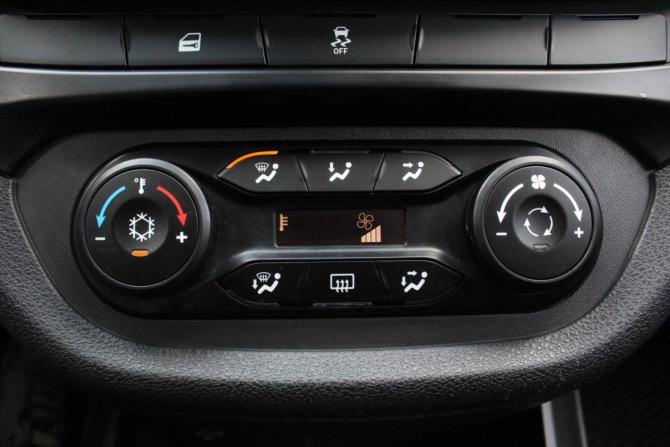 Lada (ВАЗ) Vesta I с пробегом 2018 года, цена 895 000 рублей, 132205 км, седан, Автокод Объявления