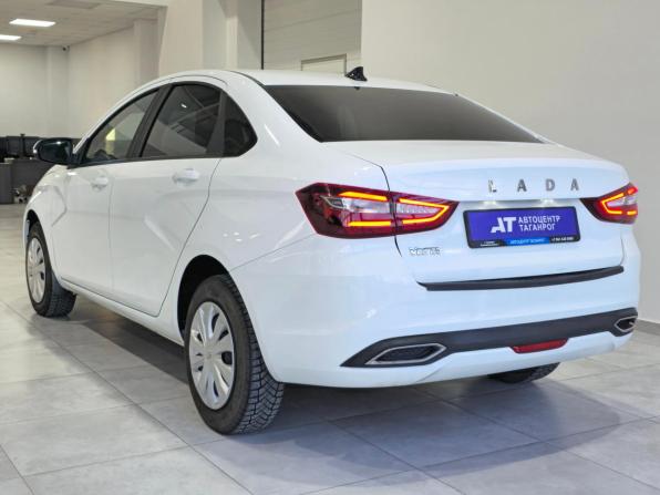 Lada (ВАЗ) Vesta I Рестайлинг (NG) с пробегом 2023 года, цена 1 400 000 рублей, 28000 км, седан, Автокод Объявления