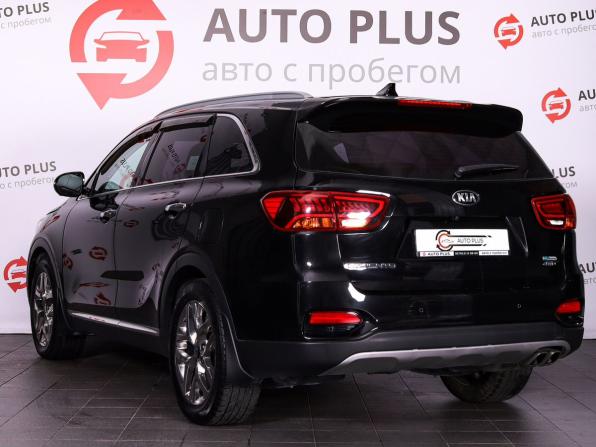 Kia Sorento II Рестайлинг с пробегом 2019 года, цена 2 800 000 рублей, 115000 км, внедорожник, Автокод Объявления