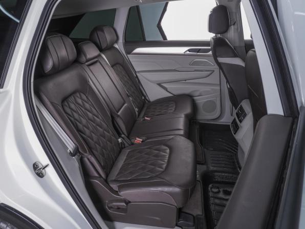 Volkswagen Tavendor I с пробегом 2022 года, цена 4 300 000 рублей, 71866 км, внедорожник, Автокод Объявления