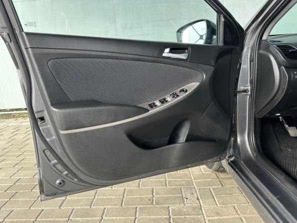 Hyundai Solaris I Рестайлинг с пробегом 2014 года, цена 815 000 рублей, 147347 км, седан, Автокод Объявления