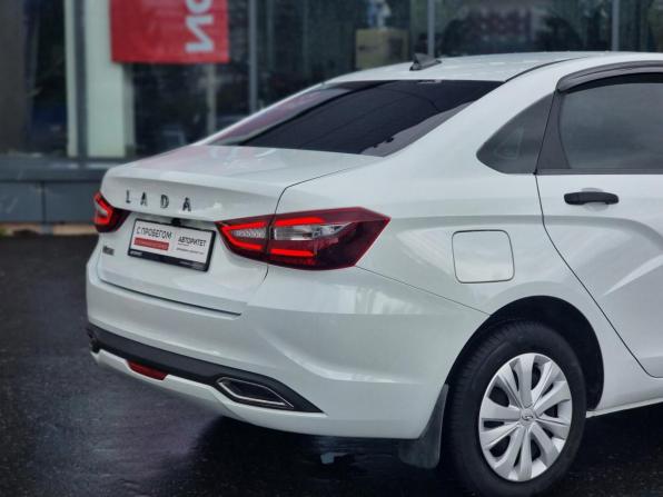 Lada (ВАЗ) Vesta I Рестайлинг (NG) с пробегом 2023 года, цена 1 369 000 рублей, 23358 км, седан, Автокод Объявления