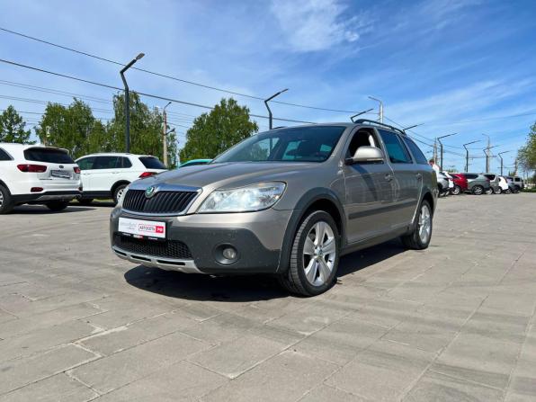 Skoda Octavia II (A5) Рестайлинг с пробегом 2011 года, цена 1 060 000 рублей, 270561 км, универсал, Автокод Объявления