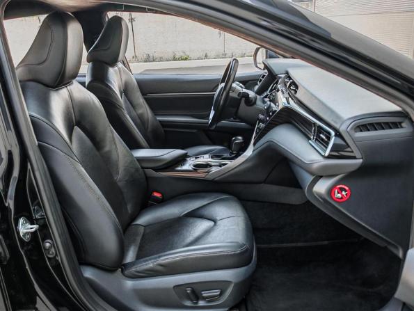 Toyota Camry VIII (XV70) с пробегом 2019 года, цена 2 850 000 рублей, 131171 км, седан, Автокод Объявления