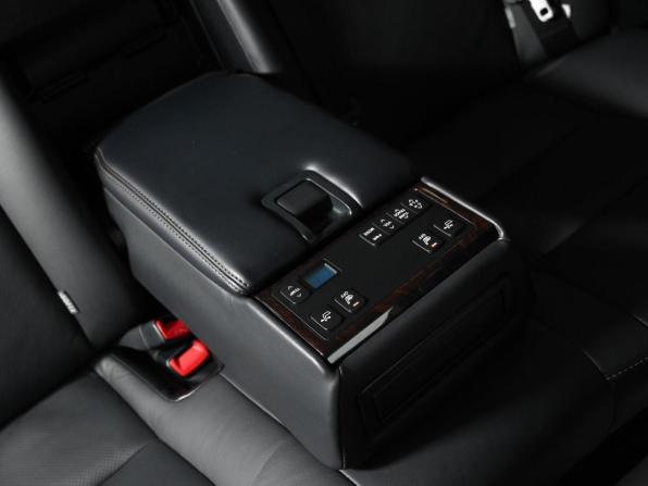 Toyota Camry VII (XV50) Рестайлинг 2 с пробегом 2018 года, цена 1 579 000 рублей, 88086 км, седан, Автокод Объявления