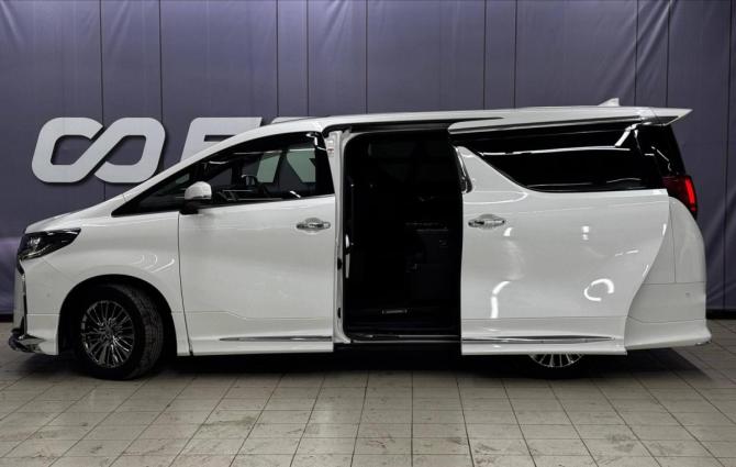 Toyota Alphard III Рестайлинг с пробегом 2021 года, цена 5 999 000 рублей, 25000 км, минивэн, Автокод Объявления