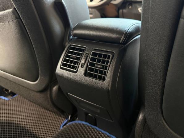 Renault Laguna III Рестайлинг с пробегом 2011 года, цена 500 000 рублей, 339755 км, лифтбек, Автокод Объявления