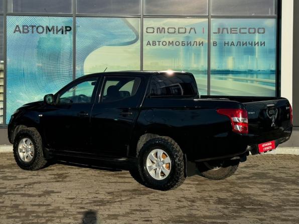 Mitsubishi L200 V с пробегом 2015 года, цена 1 497 000 рублей, 346110 км, offers.body_type.unknown, Автокод Объявления