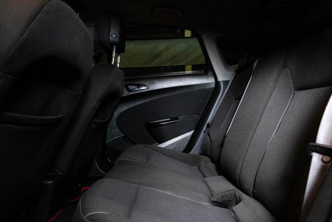 Opel Astra J Рестайлинг с пробегом 2014 года, цена 850 000 рублей, 247900 км, седан, Автокод Объявления