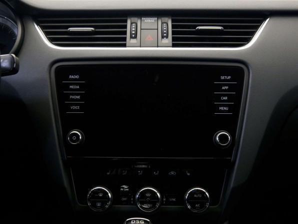 Skoda Octavia III (A7) Рестайлинг с пробегом 2019 года, цена 1 290 000 рублей, 250559 км, лифтбек, Автокод Объявления