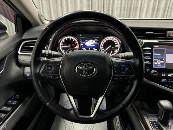 Toyota Camry VIII (XV70) с пробегом 2018 года, цена 2 750 000 рублей, 99184 км, седан, Автокод Объявления