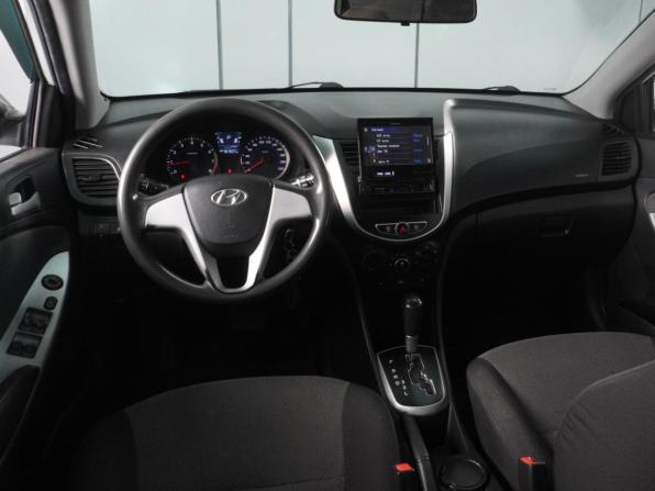 Hyundai Solaris I с пробегом 2012 года, цена 938 000 рублей, 191937 км, седан, Автокод Объявления