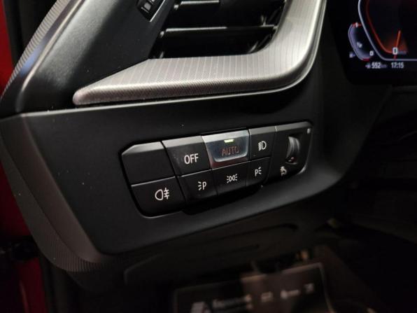 BMW 1 серии III (F40) с пробегом 2021 года, цена 4 309 000 рублей, 38000 км, хэтчбек, Автокод Объявления