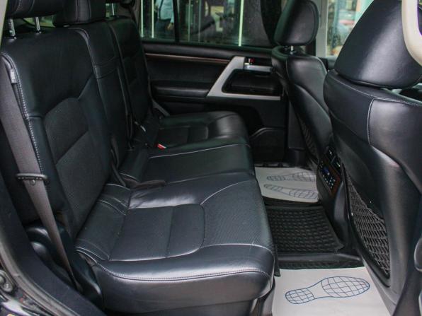 Toyota Land Cruiser 200 Series Рестайлинг 2 с пробегом 2018 года, цена 4 200 000 рублей, 413500 км, внедорожник, Автокод Объявления
