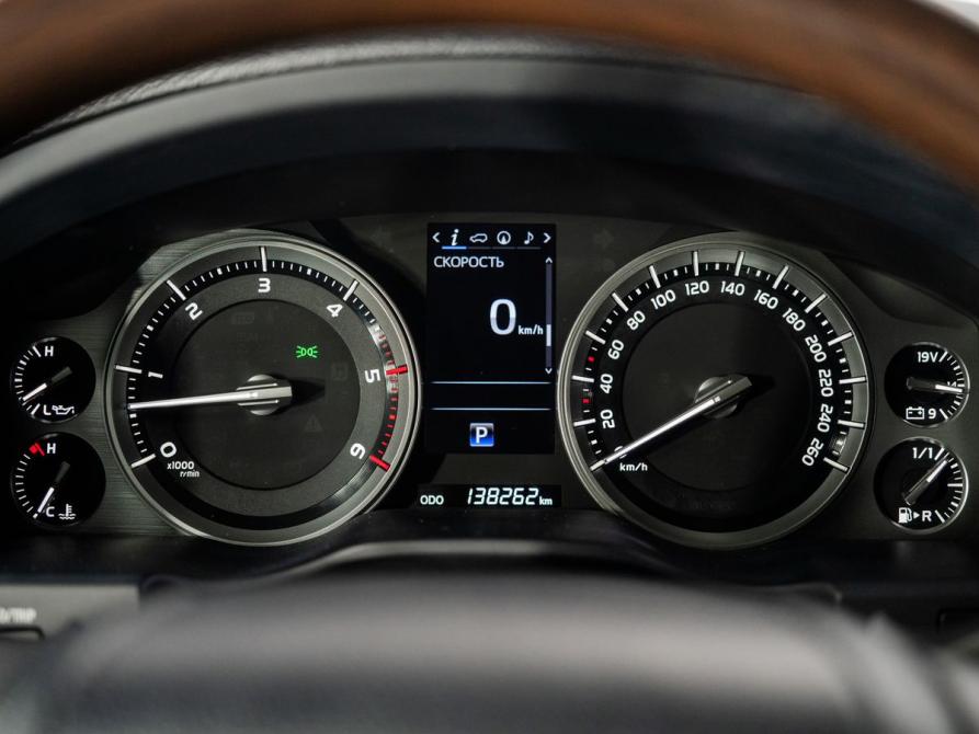 Toyota Land Cruiser 200 Series Рестайлинг 2 Иркутск  - изображение 10