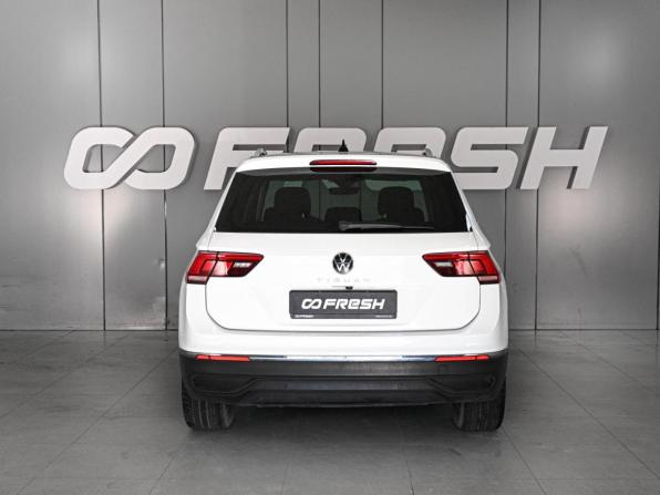 Volkswagen Tiguan II Рестайлинг с пробегом 2021 года, цена 2 399 000 рублей, 129656 км, внедорожник, Автокод Объявления