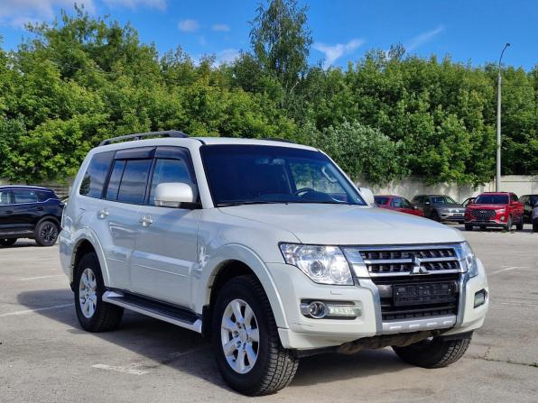 Mitsubishi Pajero IV Рестайлинг 2 с пробегом 2014 года, цена 2 899 000 рублей, 93926 км, внедорожник, Автокод Объявления