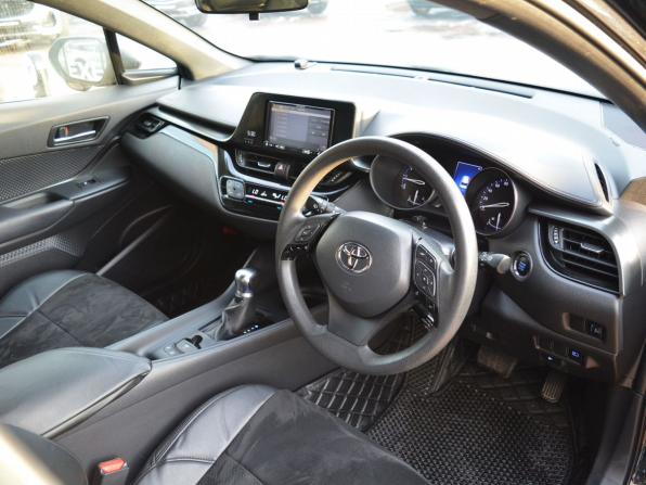 Toyota C-HR I с пробегом 2018 года, цена 2 099 000 рублей, 76815 км, внедорожник, Автокод Объявления