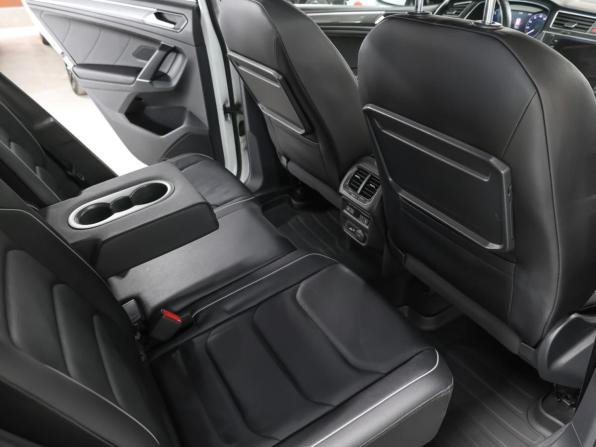 Volkswagen Tiguan II с пробегом 2018 года, цена 3 049 000 рублей, 74059 км, внедорожник, Автокод Объявления