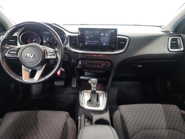 Kia Ceed III с пробегом 2020 года, цена 1 820 000 рублей, 61332 км, хэтчбек, Автокод Объявления