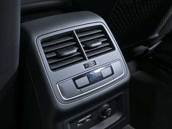 Audi A4 V (B9) Рестайлинг с пробегом 2019 года, цена 3 690 000 рублей, 121604 км, универсал, Автокод Объявления