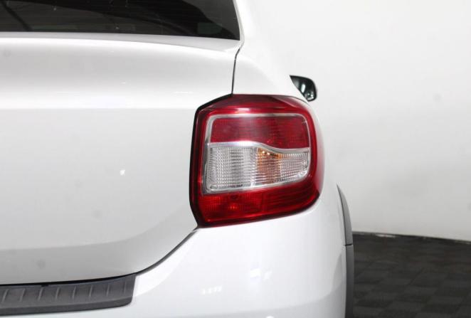 Renault Logan II Рестайлинг с пробегом 2021 года, цена 1 215 000 рублей, 57665 км, седан, Автокод Объявления