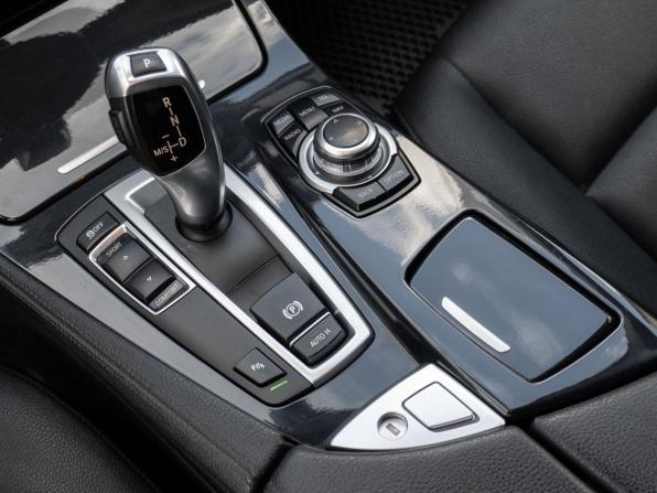 BMW 5 серии VI (F10/F11/F07) Рестайлинг с пробегом 2014 года, цена 1 816 920 рублей, 180933 км, седан, Автокод Объявления